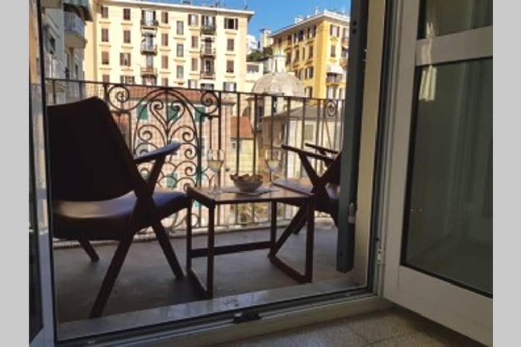 Casa Retro. Historic Center - La Spezia Διαμέρισμα Εξωτερικό φωτογραφία